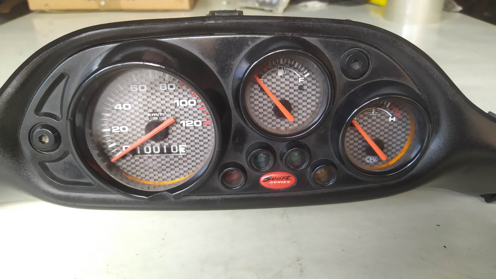 cruscotto completo di coprimanubrio usato piaggio nrg mc2
