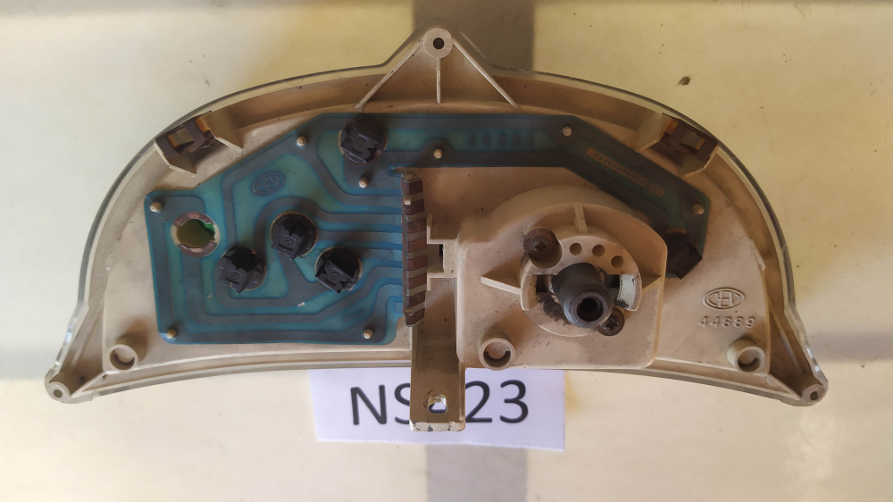 cruscotto usato piaggio zip cev 44889 (vetro rotto)