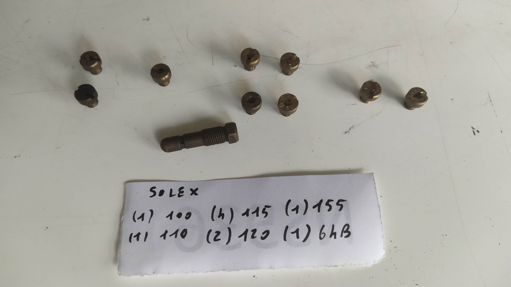 getti carburatore solex varie misure qt. 1 d. 100 - 1 d. 110 - 4 d. 115 - 2 d. 120 - 1 d. 155 - 1 64b - il prezzo si riferisce a tutti i getti -