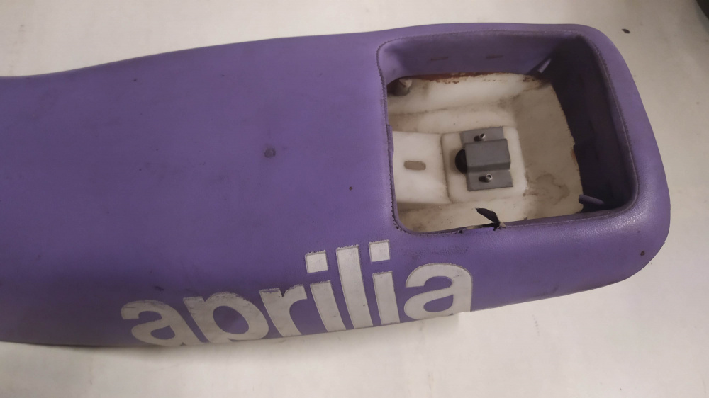 sella usata aprilia rx 50 viola