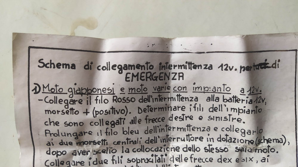 alimentatore per impianti a 12v e per vespa px con lampeggiatori