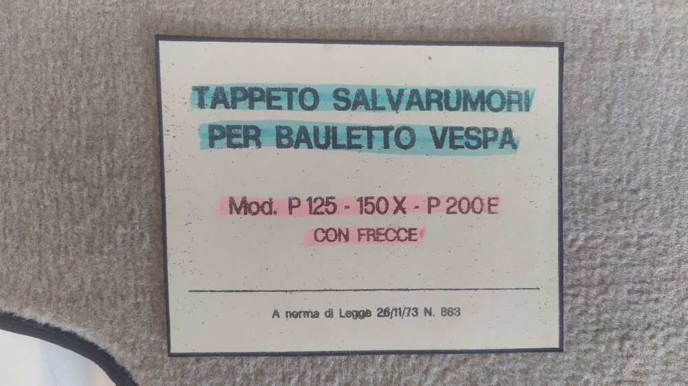 kit tappetini beige salvarumori per bauletto vespa p125 - 150x - p200e