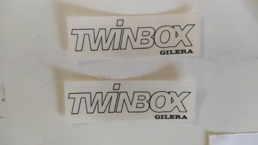 adesivi gilera twinbox - electric starter - disconosco il modello -