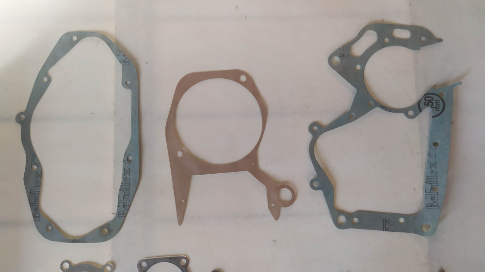 serie guarnizioni non complete motori minarelli rv3-rv4 - art. 8206010