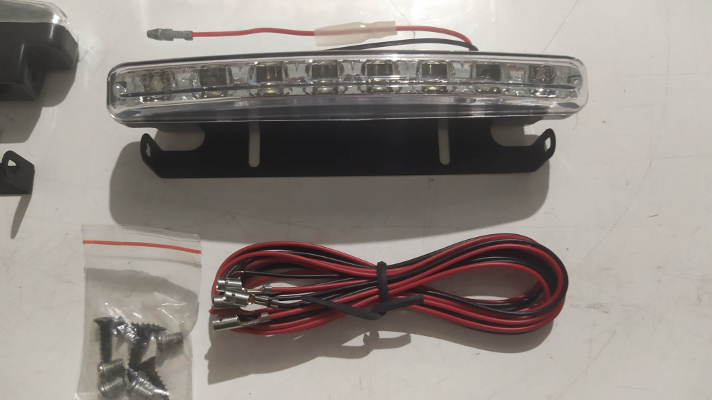coppia strisce luci a led per auto - lampy dzienne led
