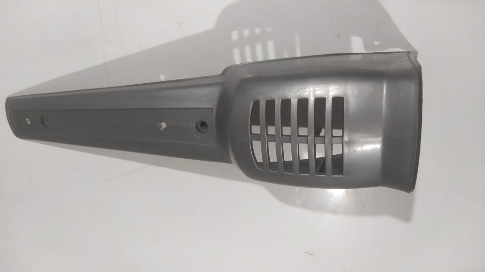 mascherina anteriore originale vespa 50 special - presenta segni di stoccaggio -