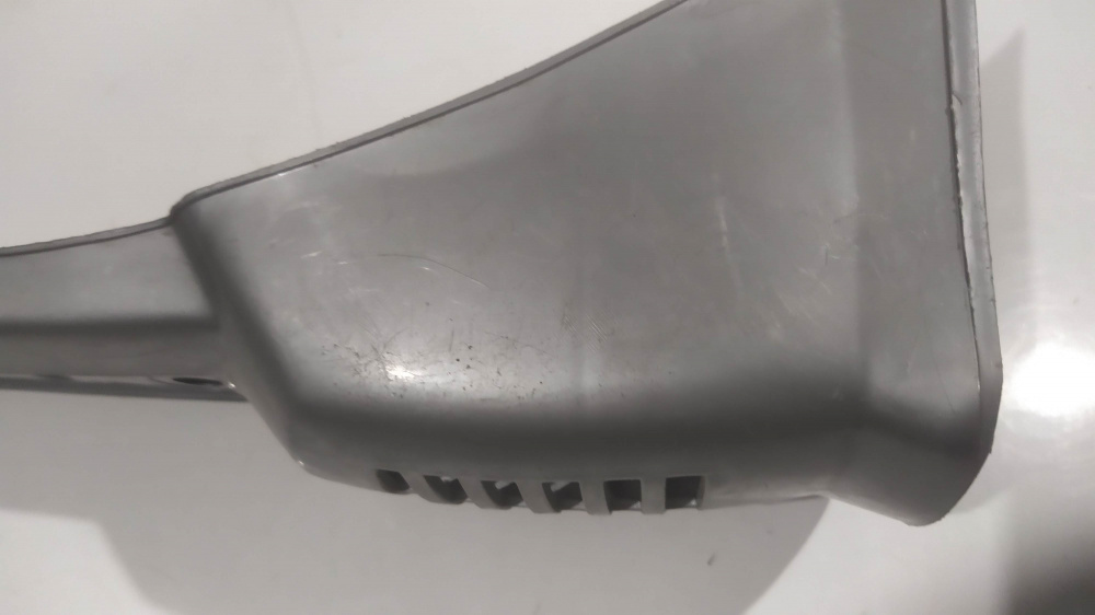mascherina anteriore originale vespa 50 special - presenta segni di stoccaggio -