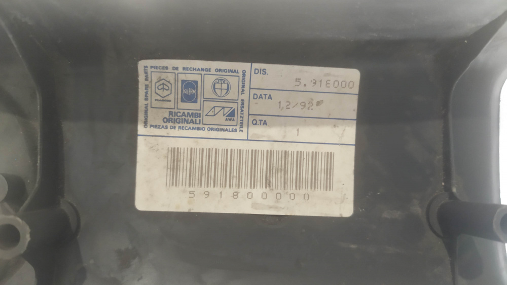plastica clacson originale piaggio si segni di stoccaggio