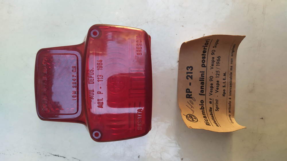 lente fanale posteriore bosatta piaggio vespa 90 - vespa 90 super - vespa 125 ´66
