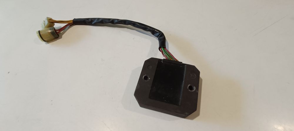 regolatore corrente usato sh5380-13 8 d honda africa twin 750
