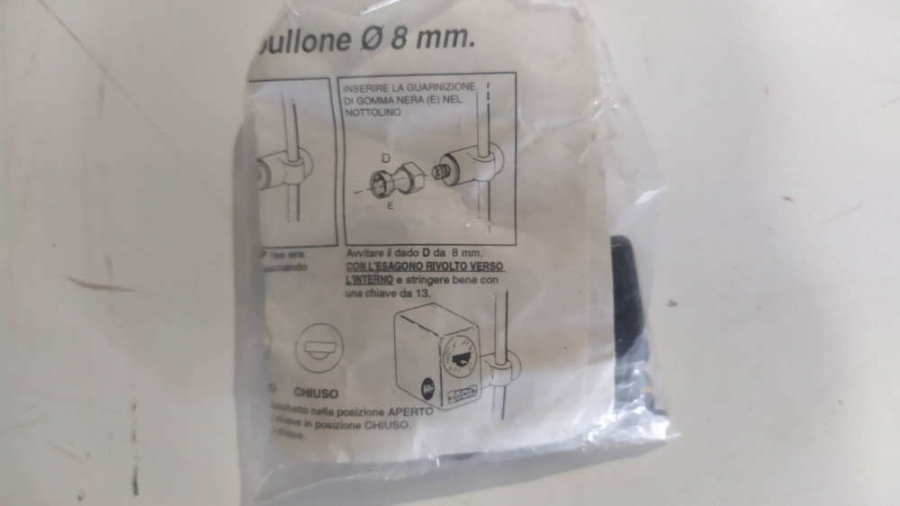 lucchetto antifurto per parabrezza superauto 8900850