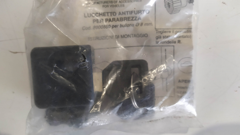 lucchetto antifurto per parabrezza superauto 8900850